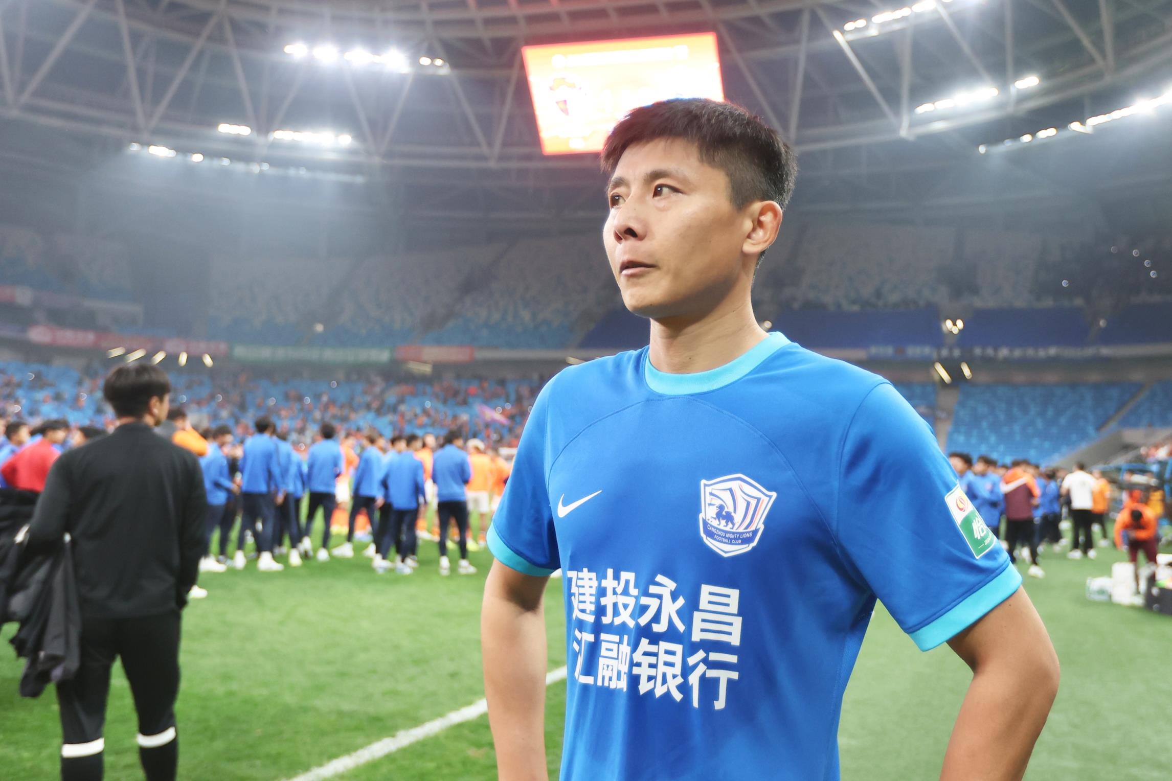 今天第5個(gè)！鄭凱木質(zhì)疑滄州：連續(xù)四年欠球員工資，還能過準(zhǔn)入？