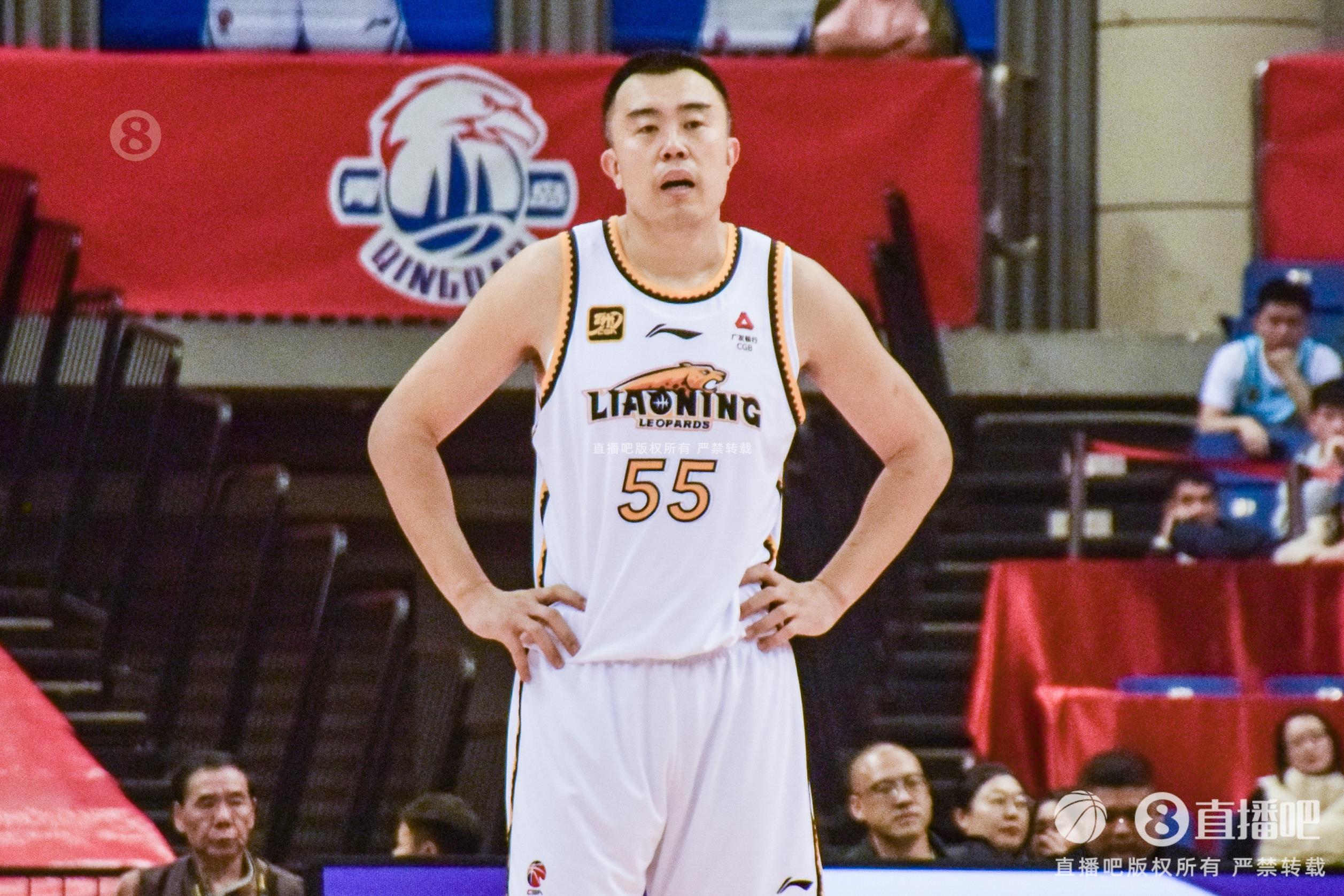 老將盡力了！韓德君7中4拿到14分12籃板3助攻